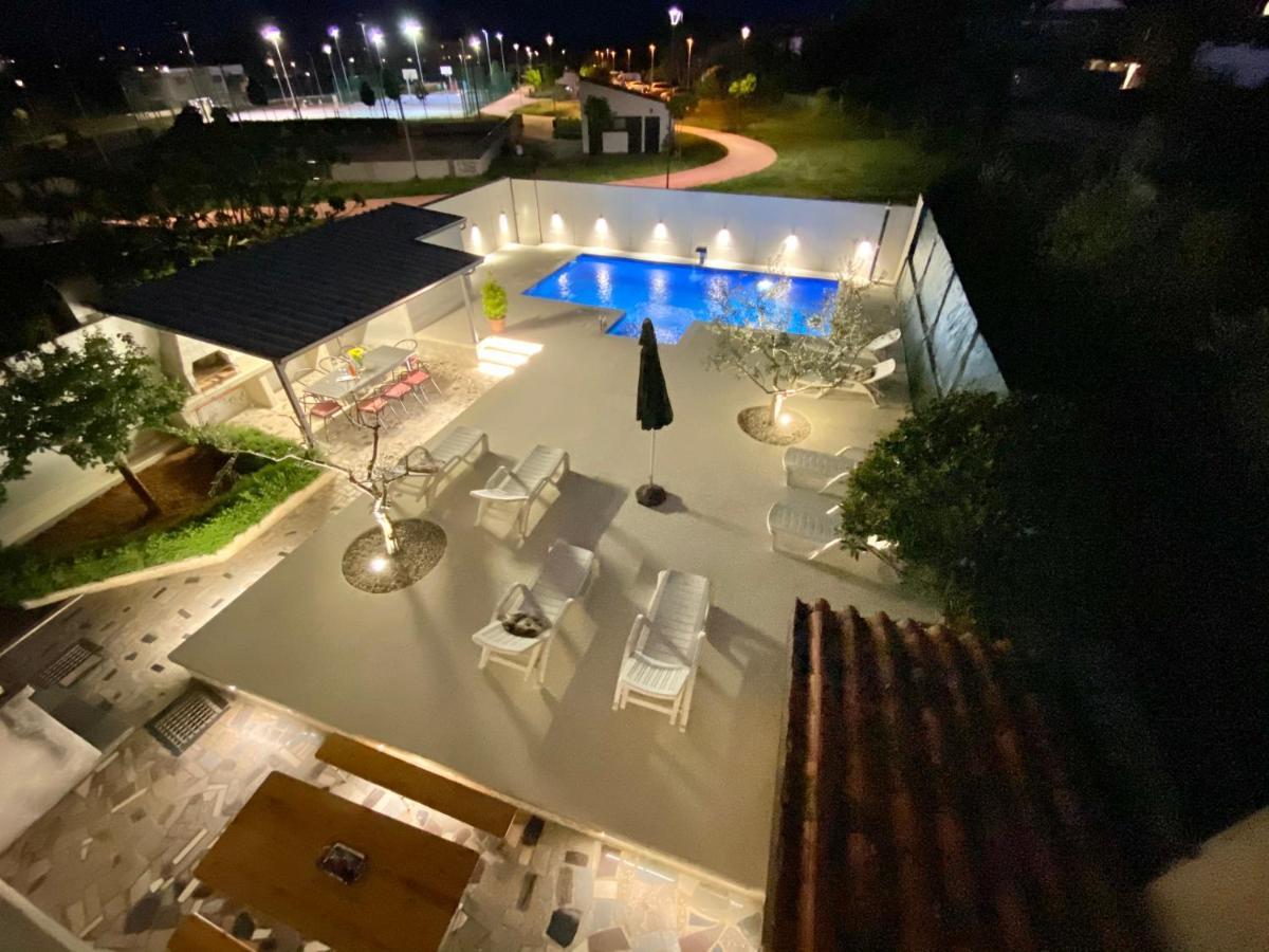 Вилла House Pula 2080 Экстерьер фото