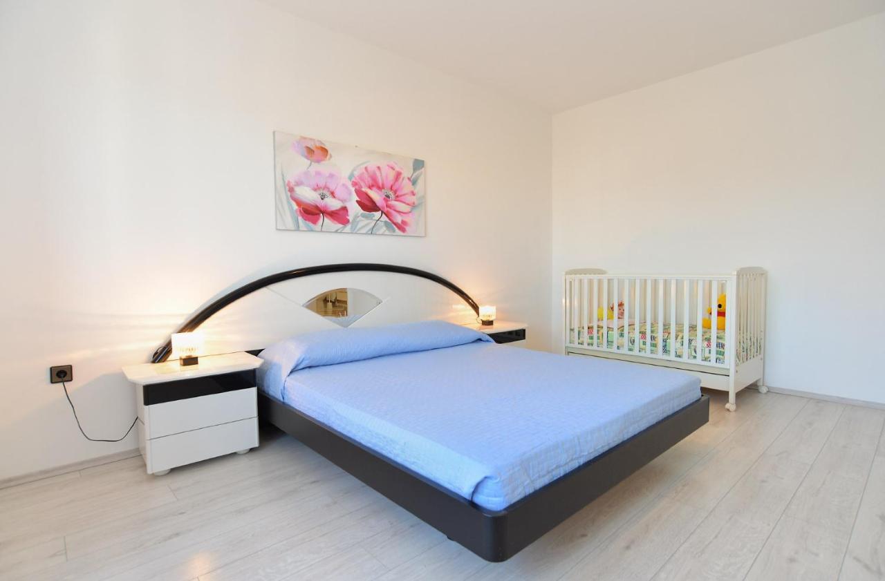 Вилла House Pula 2080 Экстерьер фото
