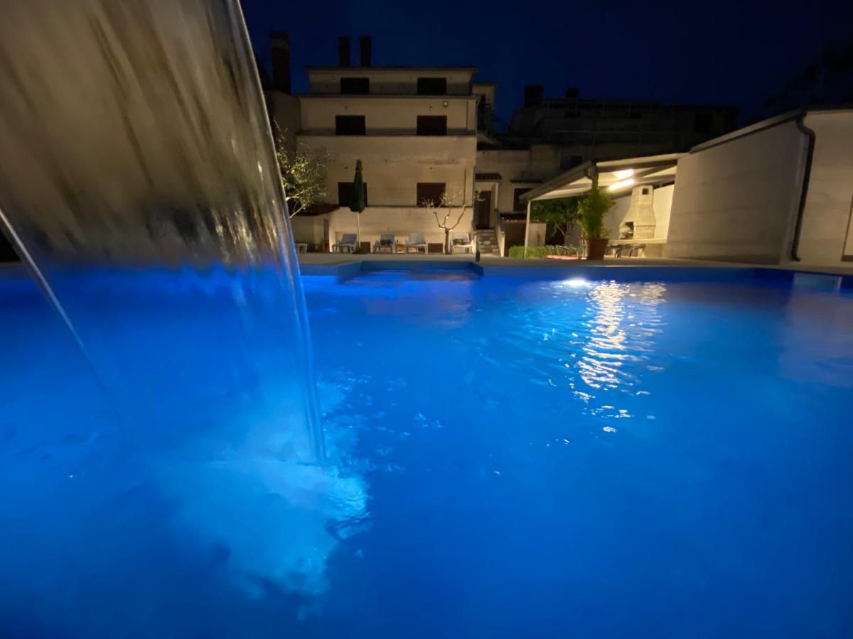 Вилла House Pula 2080 Экстерьер фото